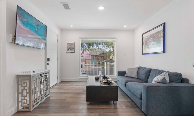 Park Mesa Heights Casa | New Listing! Southwest Bungalow by Colby & Conrad!