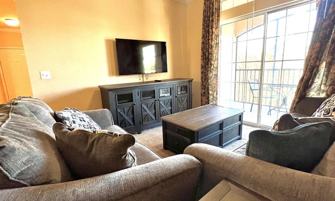 Davenport Apartamento | New Listing! Tuscana Resort, 11mi to Disney & 18mi to Universal - FS381872