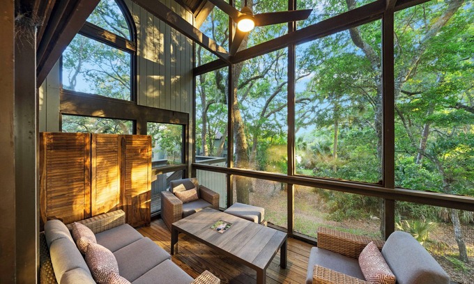 Kiawah Island Condominio | New listing! Upgraded PARKSIDE Villa- modern decor and pet friendly!