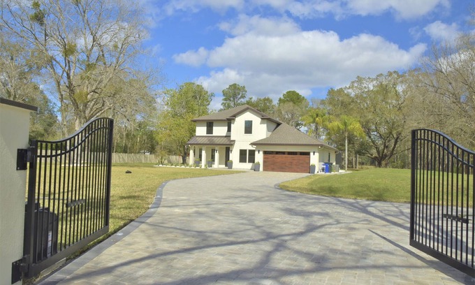 St. Augustine Casa | New luxury country house, near St Augustine & World golf Village.