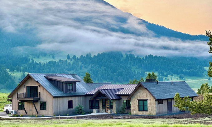 Big Sky Casa | NEW! Luxury Home - Private hot tub, amazing views, excellent location!