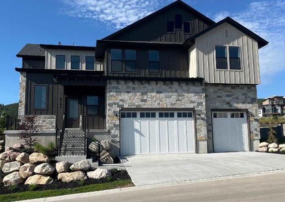 Ogden Casa | NEW Luxury Home super comfy By Snowbasin & Pow Mow