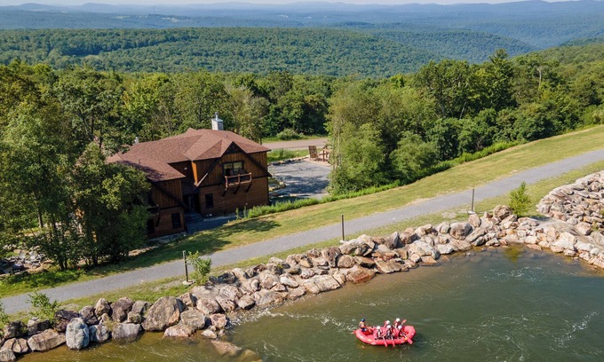 McHenry Casa | New! Luxury Lodge w/ Pool, Sauna & Theater