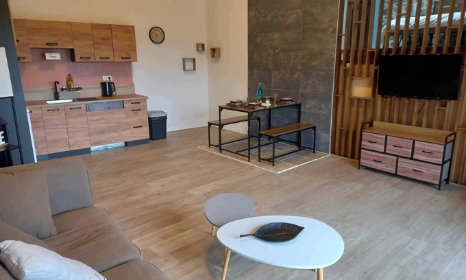 La Chapelle-Agnon Casa | New: Maison Neuve Coeur Parc Naturel Terrace / Garden Pets welcome