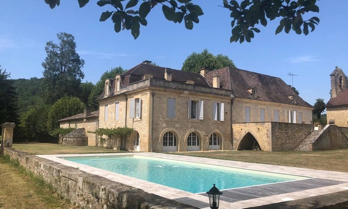 Cenac-et-Saint-Julien Otro | **NEW** Manoir de Mercier - Magnificent, manor house with private, heated pool