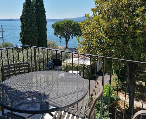 Torri del Benaco Apartamento | New Marina Apartments