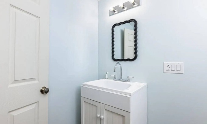 Meredith Cabaña | NEW! Meredith Town & Trail Cottage - walkable to water/downtown, dogs ok!