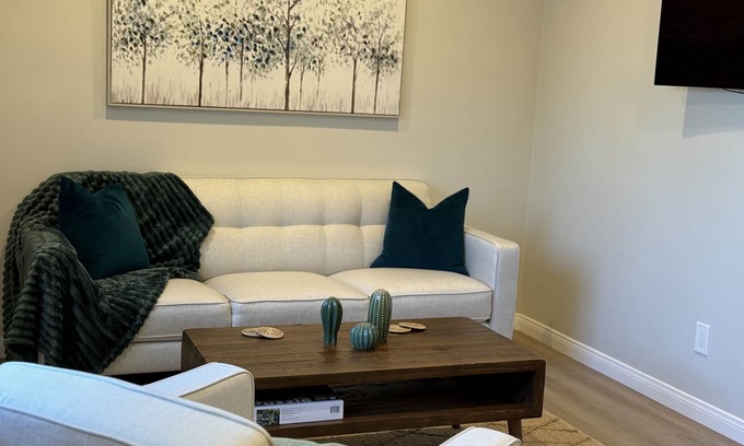 Talmadge Apartamento | New Modern 1 Bedroom Casita in Unique Kensington