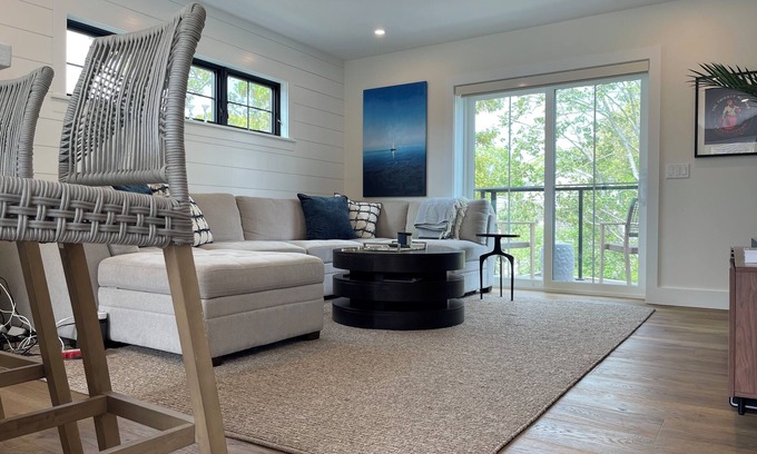 Provincetown Casa | New modern 2 bedroom king/qn townhome with parking, AC, Wifi, and all comforts!