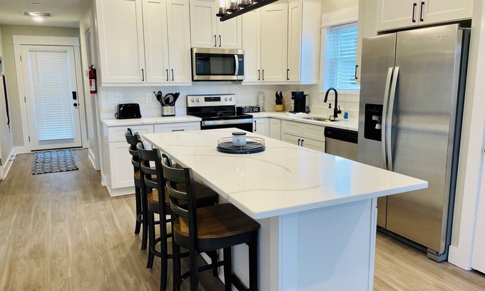 Pine Island Condominio | NEW! Modern 3 bedroom beach condo with hot tub - BEACH DUNE