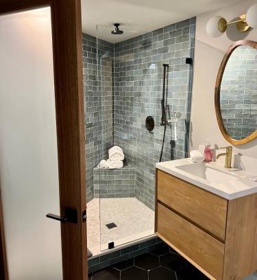 Thousand Oaks Casa | NEW Modern apt w/pool & hot tub in nature