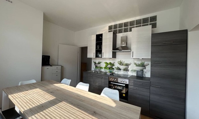 Leitendorf Apartamento | New! Modern! City! Parking! Singlesizeroom in Top2