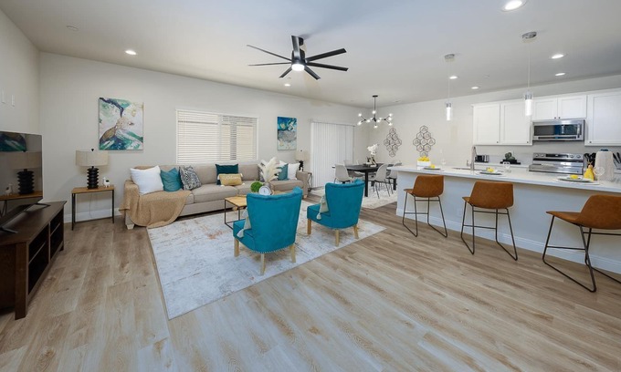 Ridgecrest Casa | New Modern home in New Community!