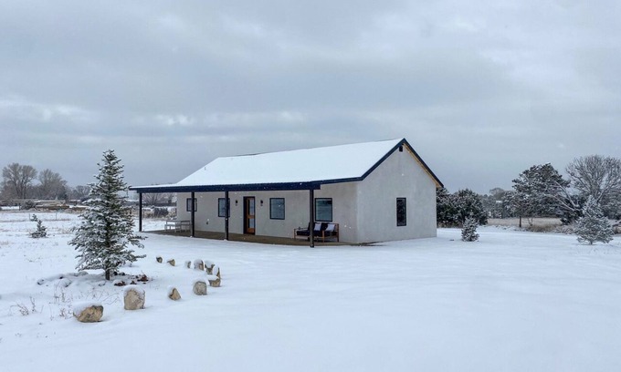 Arroyo Seco Casa | New Modern Home Near Taos Ski Valley