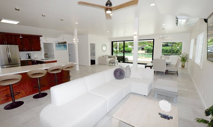 Hawaii Kai Casa | NUEVO y moderno puerto deportivo en Hawaii Kai