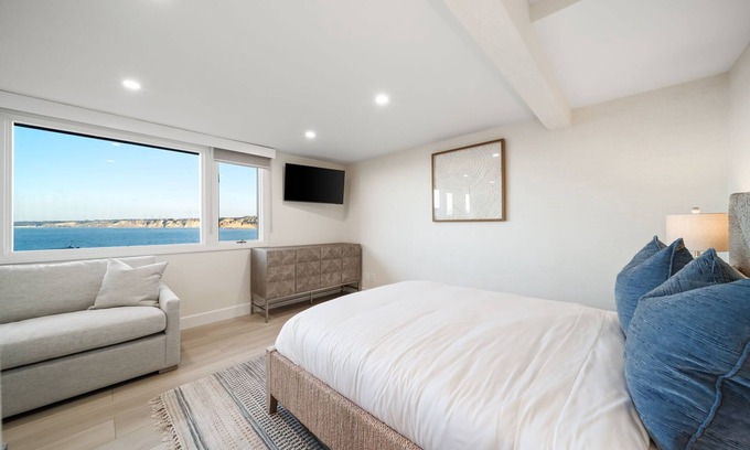 Village of La Jolla Apartamento | New - Modern Studio - Stunning Ocean View