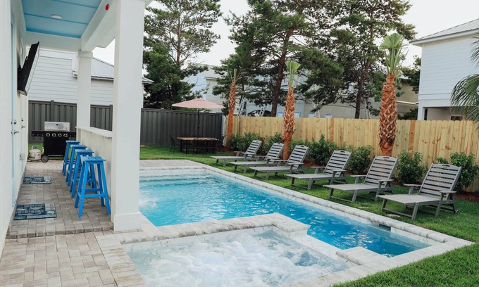 Miramar Beach Casa | NEW-Near Beach-Bikes-Golf Cart-Private Pool