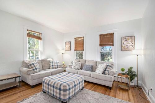 Michigan City Casa | New Near Beach Casino Dunes Zoo& Restaurants