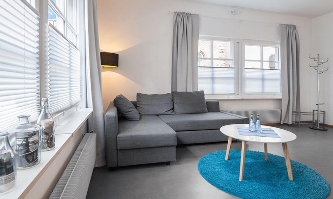 Tuebingen Apartamento | NUEVO: apartamento noble en el casco antiguo de Tubinga, sin barreras, aparcamiento gratuito