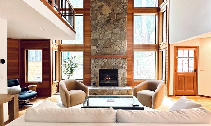 Truckee Chalet De Esquí | NEW! Northstar Chalet – 4 Bd Tahoe Mountain Luxury