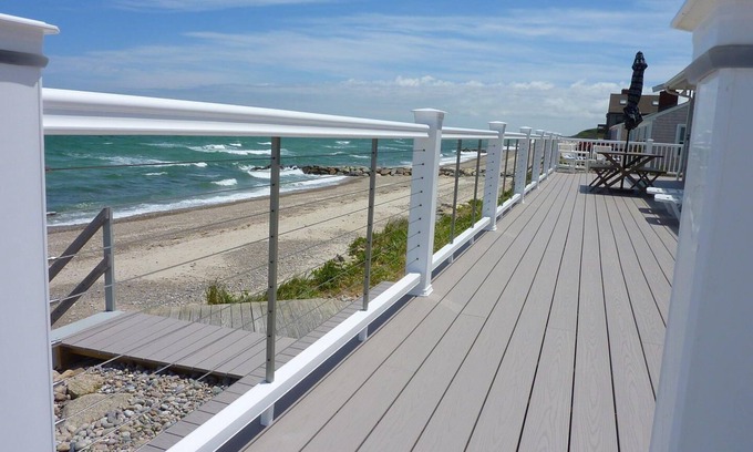 East Sandwich Cabaña | NEW: Oceanfront Cottage with your own beach-no walking needed!