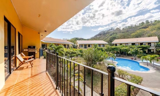 Playa Ocotal Condominio | Nuevo en el mercado: condominio renovado de 2 habitaciones