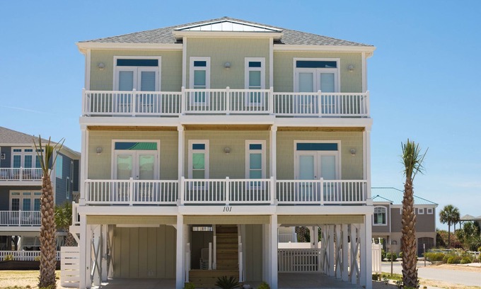 Ocean Isle Beach Casa | NUEVO HOGAR en 2017 !!! VISTAS AL OCÉANO !!! GRAN PISCINA !!! ¡¡ASCENSOR!! ¡¡¡GRANDES GRUPOS!!!