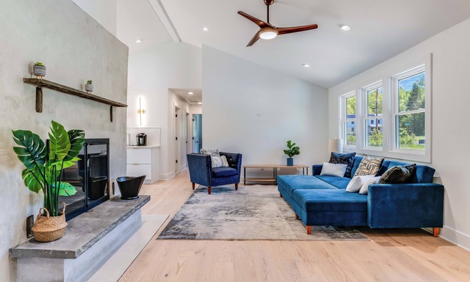 New Paltz Casa | New Paltz Modern Zen Cabin