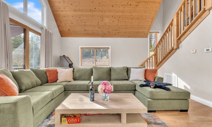 Glencoe Casa | NEW! Prasad Retreat - Sunny Home w/ Deck & Air Hockey by Bear Valley Vacation Rentals