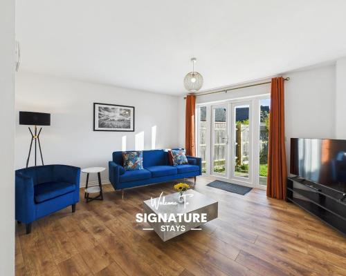 Cheltenham Casa | NEW Prestbury Place by Signature Stays - 5 Bedroom House Near Cheltenham Racecourse