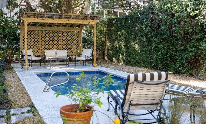 King City Casa | New! Private Pool! Walk to Village & Ocean
