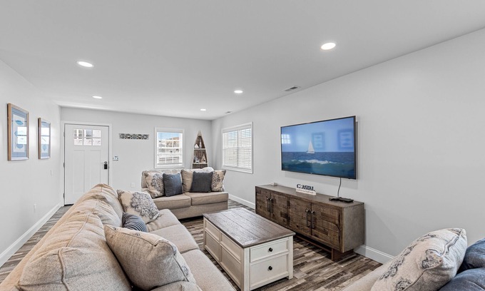 West Ocean City Casa | New Quay Retreat, bring your Boat and fall in love with this West OC Beauty!