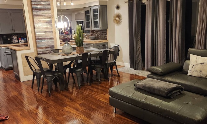 Morrison - Eldridge Park Casa | NEW Quiet Nama Stay Zen Retreat Close to Everything!