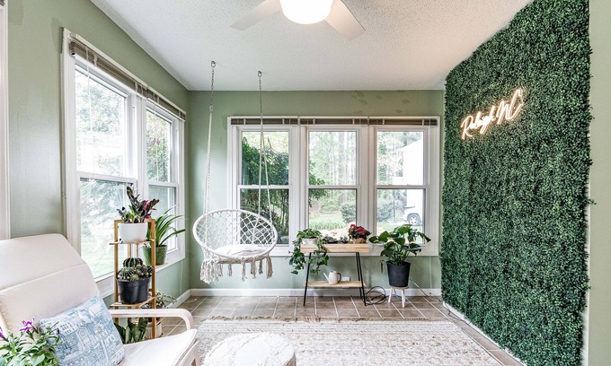 North Raleigh Casa | NEW! Remodeled, LARGE Raleigh home. Pets Welcome!