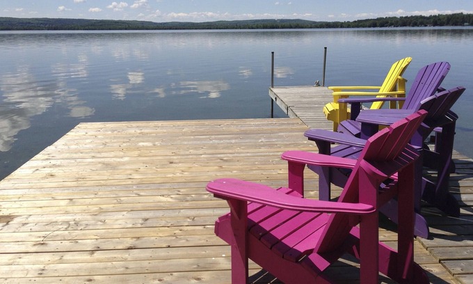 Oro-Medonte Cabaña | New Renovated Waterfront Cottage Orillia 1hr from GTA -Summer 2023 Availability!