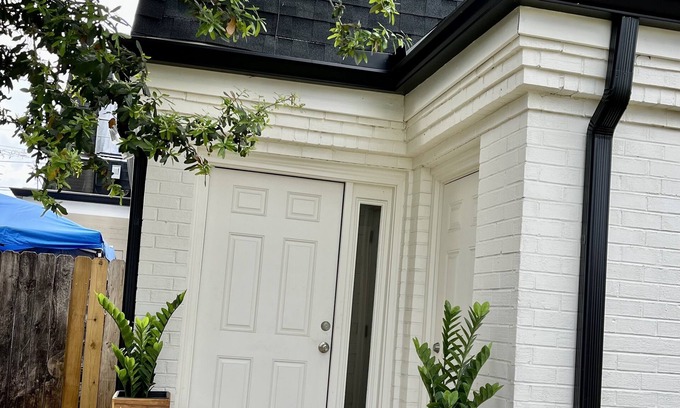 Harahan Condominio | New Renovation- Centrally Located!!