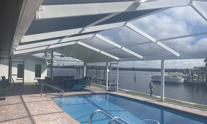 Port Charlotte Casa | NEW - River Sister: Beautiful 3/2.5 home overlooking Myakka River