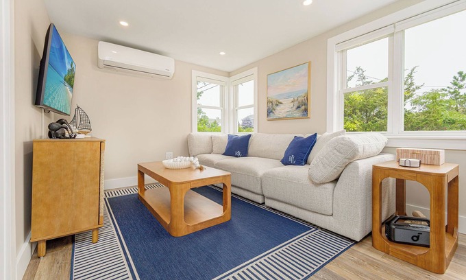 Sagamore Beach Casa | New Sagamore Beach House 2BR on Private Road