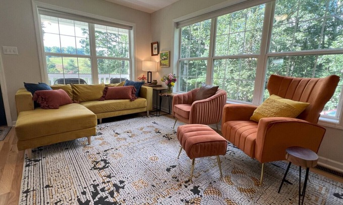 Court House Casa | New! Salamander Hill Cottage by Buffalo Mtn Getaway
