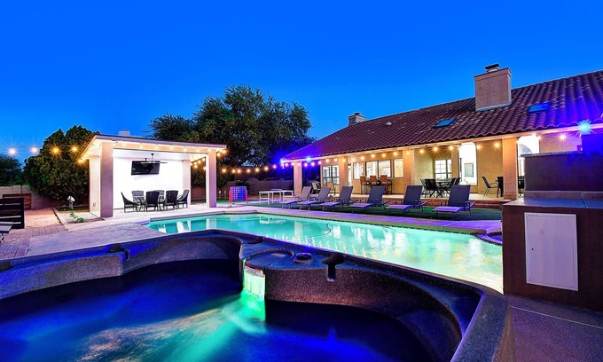 Paradise Valley Village Villa | NEW ScottsdaleStays 6BR Golf Estate – Pool, Slide, Cabana, Pickleball & More!