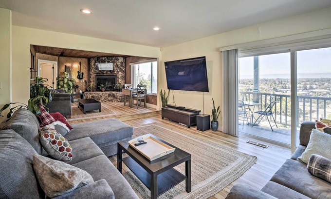 Hayward Casa | NEW! Serene Home w/ Fireplace, Grill, Bay Views!