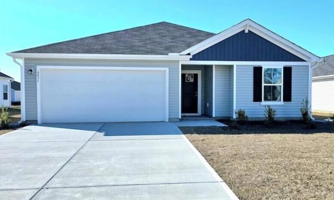 Southport Casa | New Spacious 3BR/2.5BA Beach House