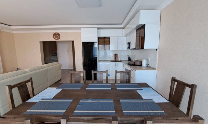 Downtown Ulaanbaatar Apartamento | New Spacious Penthouse 43
