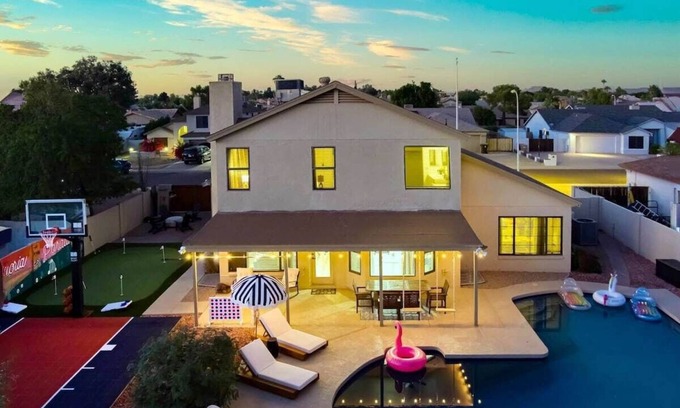 Peoria Casa | NEW Sportscourt|Huge Pool|Gameroom|Peoria Paradise