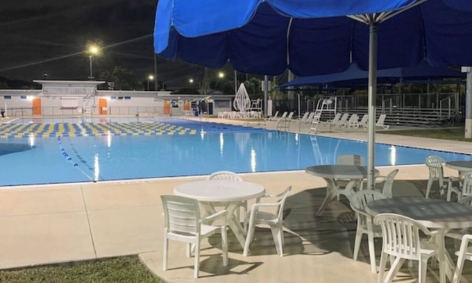 North Miami Beach Apartamento | NEW STAR 2/ Fantastic family oriented and mins away from the beaches