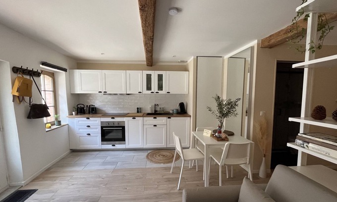 Merville Casa | New studio near the castle
