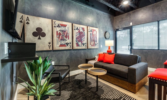 Nashville Apartamento | NEW Studio with 2 Beds 7 mins to Broadway