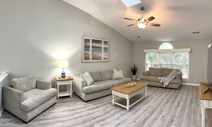 Sea Trail Casa | NEW! Sunset Beach Escape for 2! Pools ~ On Golfcourse ~ 1.5 mi to Beach Access