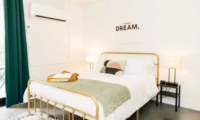 Poncey-Highland Apartamento | NEW - The Coretta: Downtown / Walkable / Rooftop