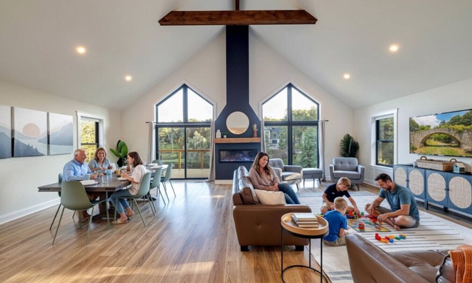 Long Pond Casa | NEW The Nordic Lakehaus | Hot Tub & Theater Room